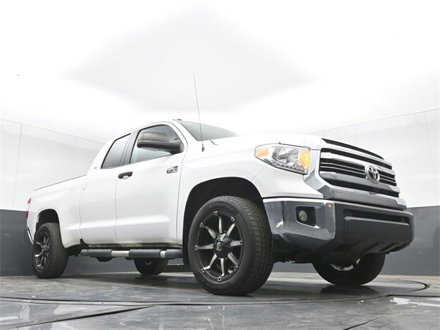 Used 2017 Toyota Tundra SR5 image 40