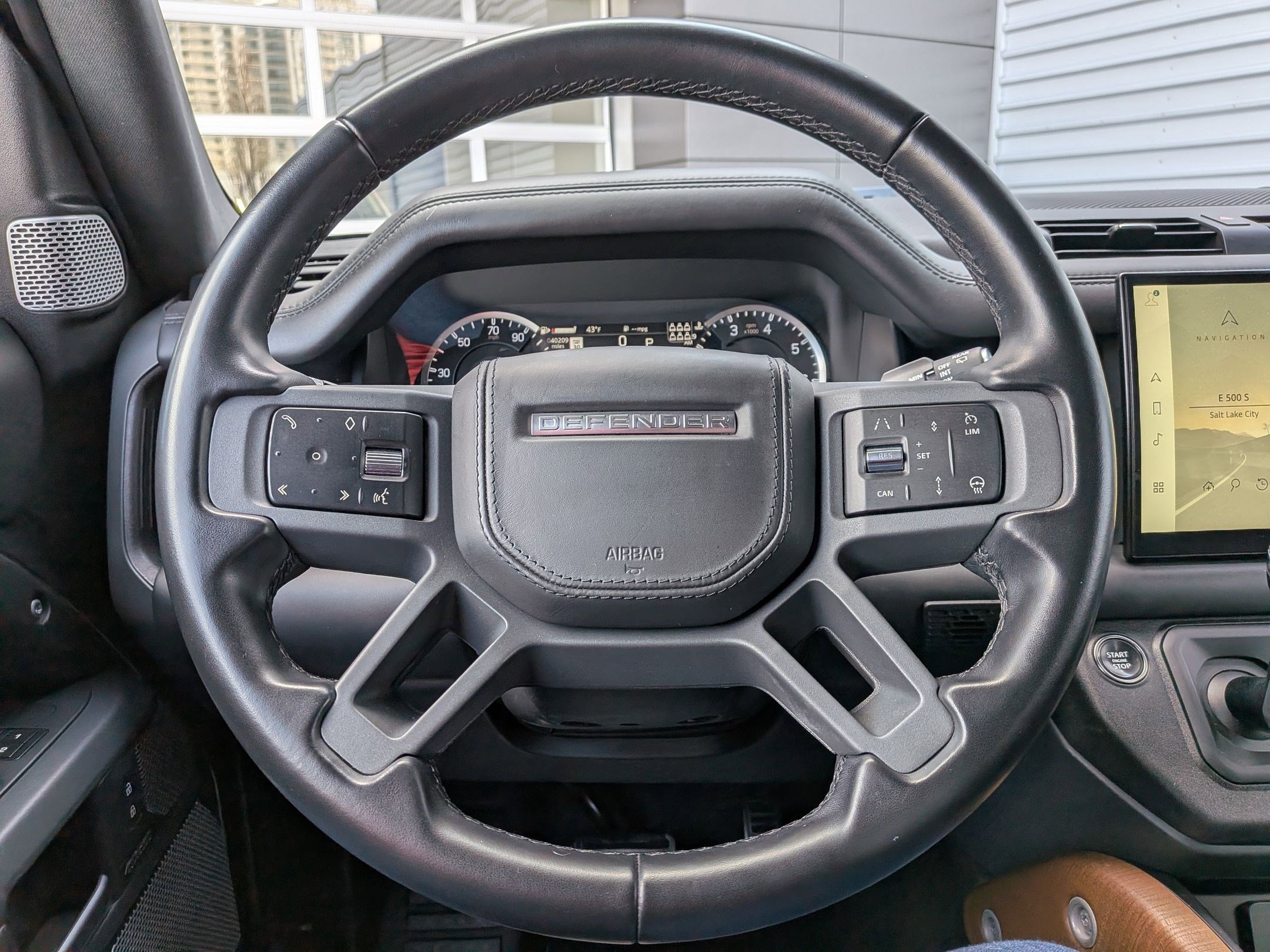 Used 2023 Land Rover Defender 130 X image 15