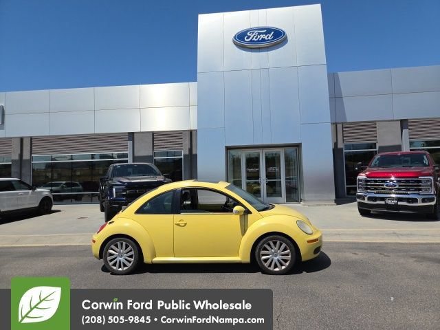 Used 2008 Volkswagen Beetle S FWD image 4