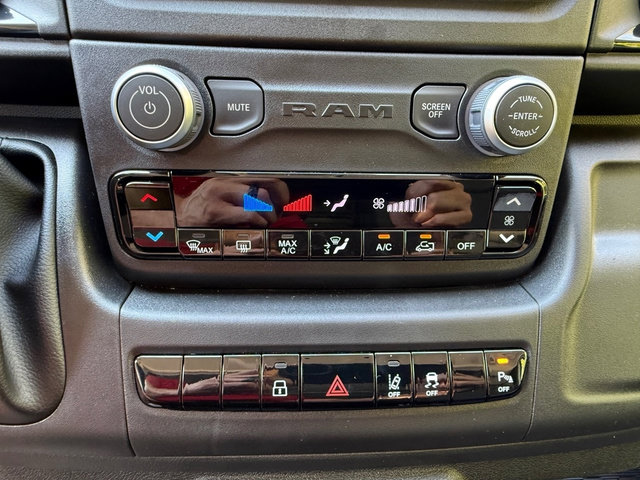 New 2026 RAM ProMaster 2500 w/ Safety Group FWD image 25
