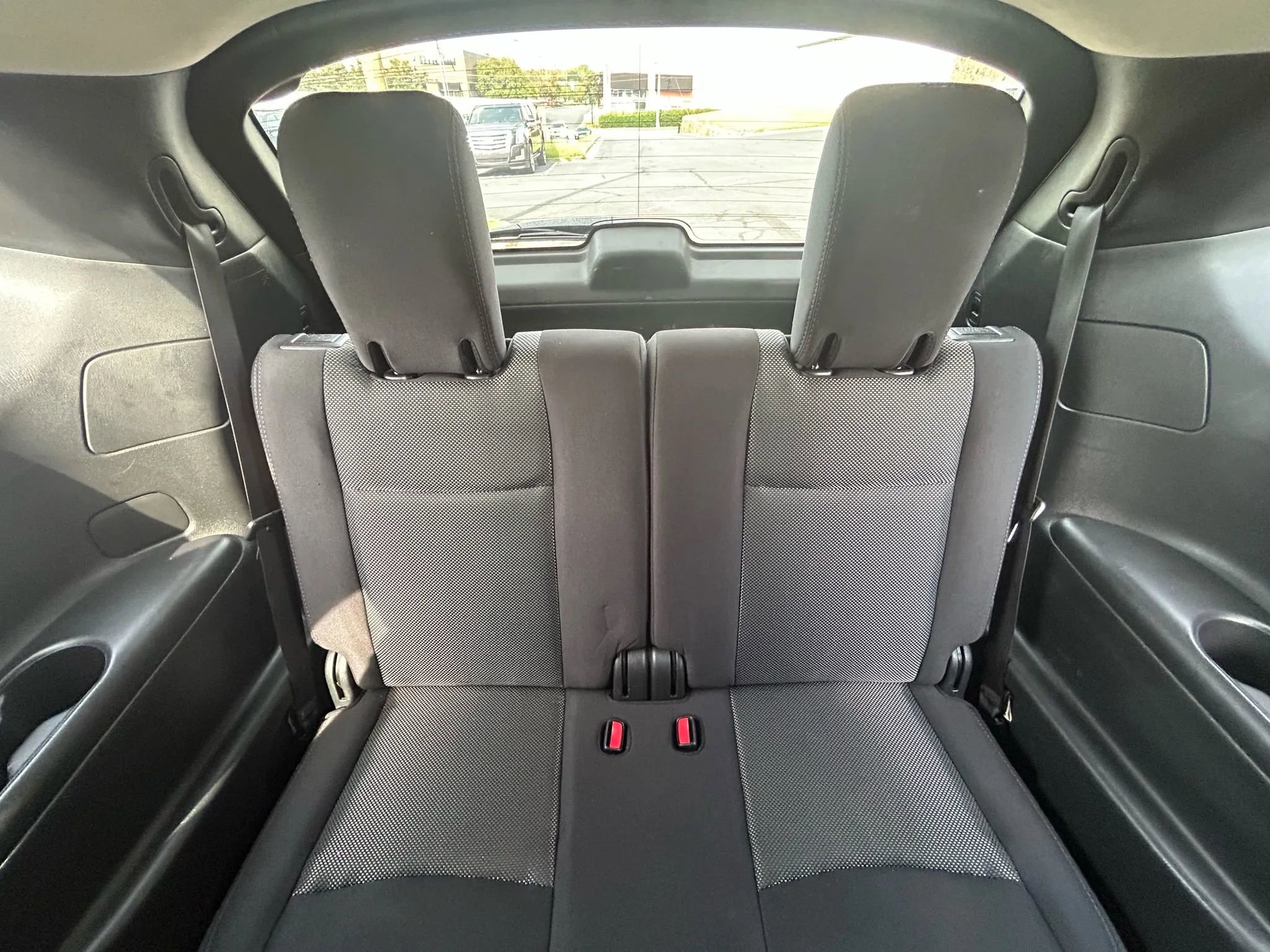 Used 2018 Nissan Pathfinder S image 18