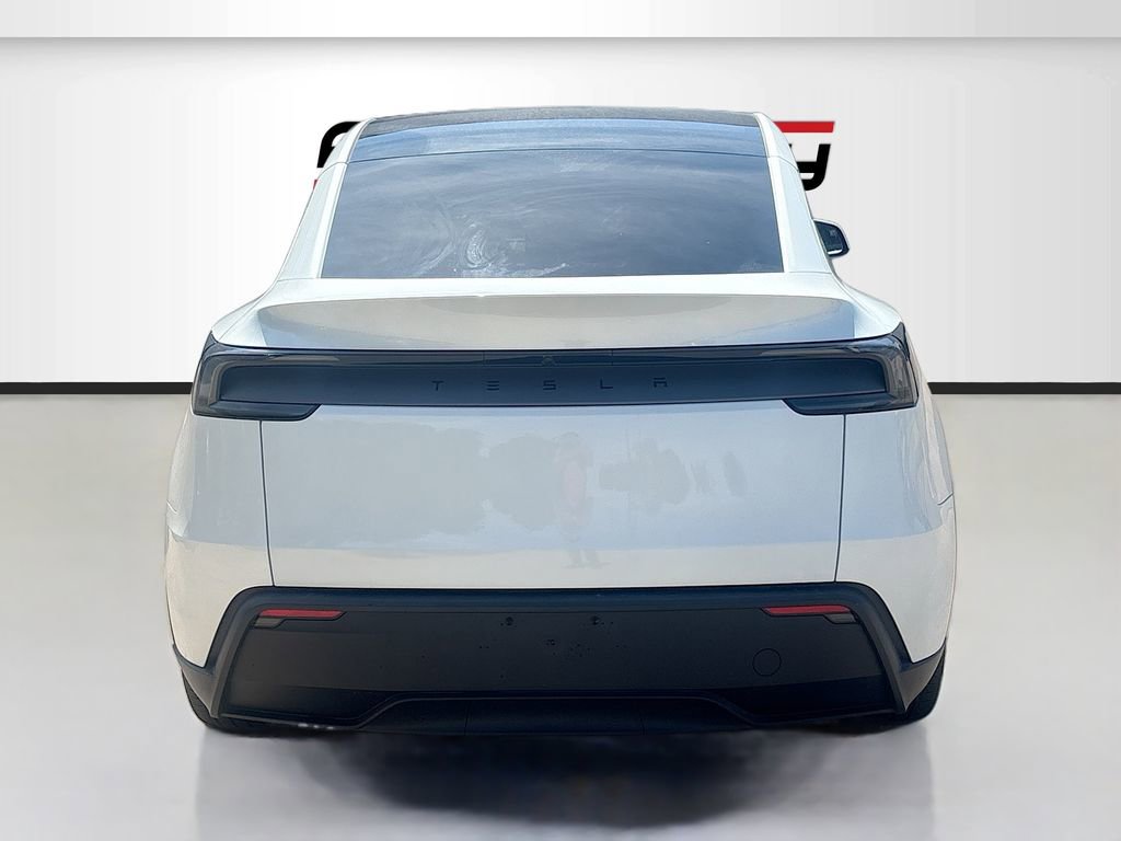 Used 2026 Tesla Model Y 2WD image 6