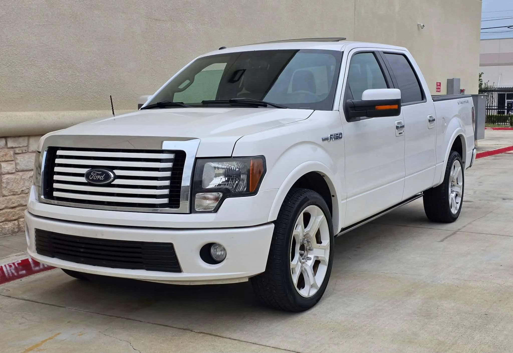 Used 2011 Ford F150 Lariat Limited RWD image 7