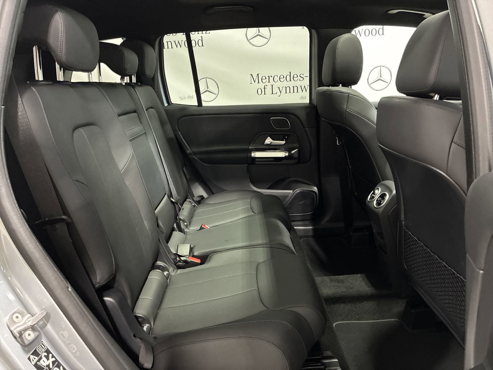 New 2025 Mercedes-Benz GLB 250 4MATIC image 14