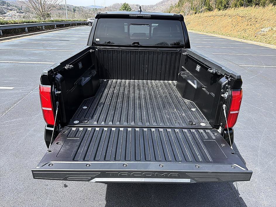 Certified 2024 Toyota Tacoma SR5 w/ SR5 Upgrade Package image 17