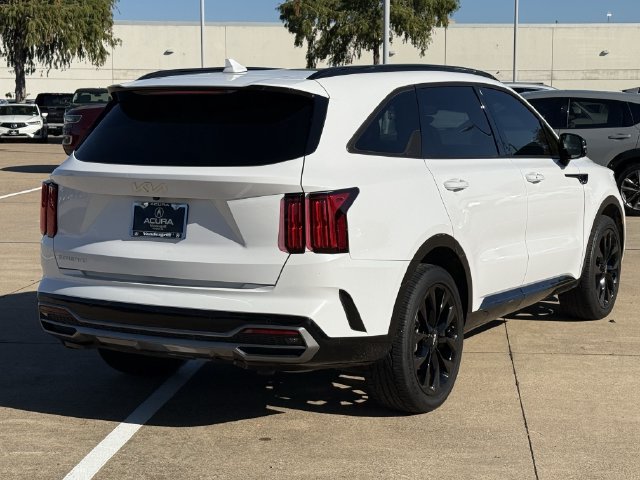 Used 2023 Kia Sorento SX FWD image 4