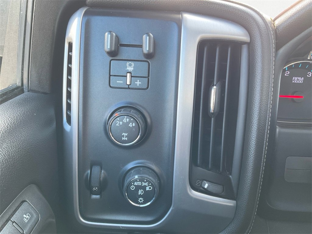 Used 2018 GMC Sierra 3500 SLT image 11