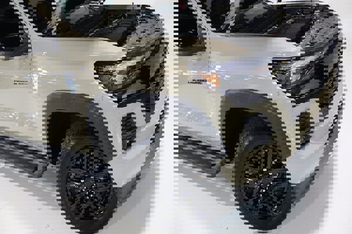 Used 2024 Chevrolet Colorado Z71 w/ Z71 Convenience Package 2 image 73