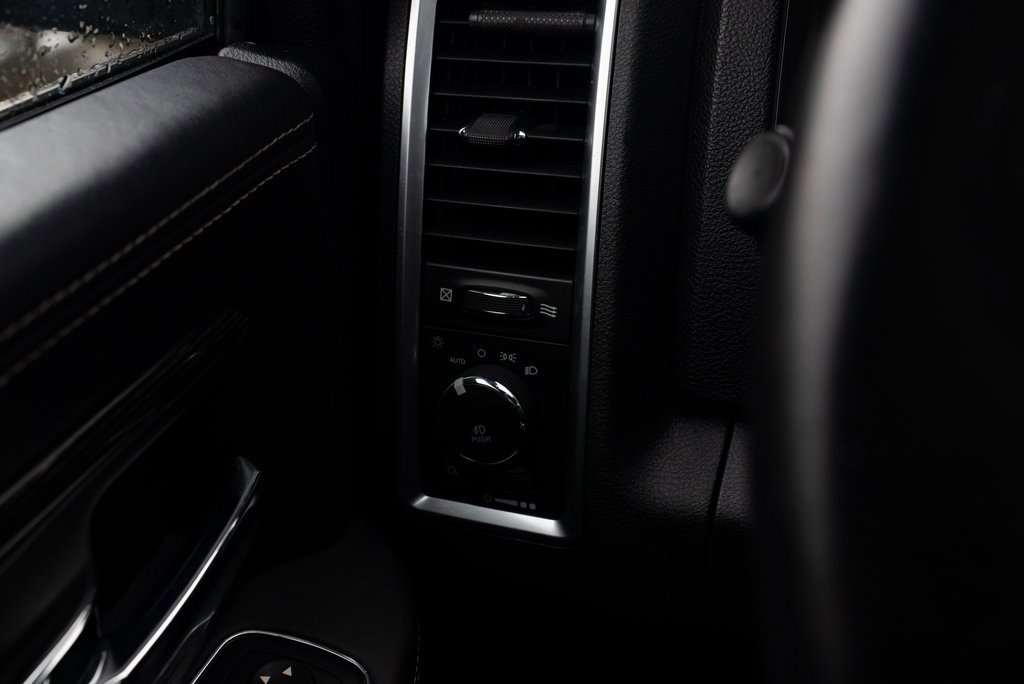 Used 2017 RAM 3500 Laramie Longhorn image 13