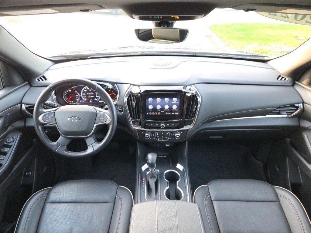 Used 2022 Chevrolet Traverse Premier w/ Redline Edition image 22