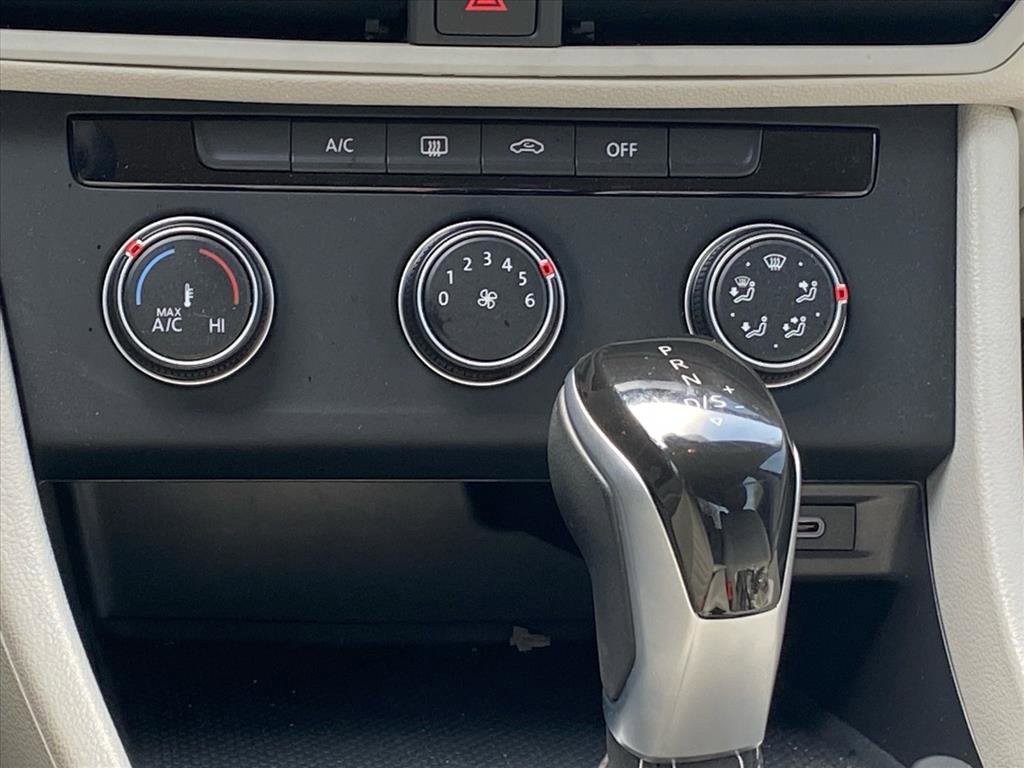 Certified 2024 Volkswagen Jetta S image 10