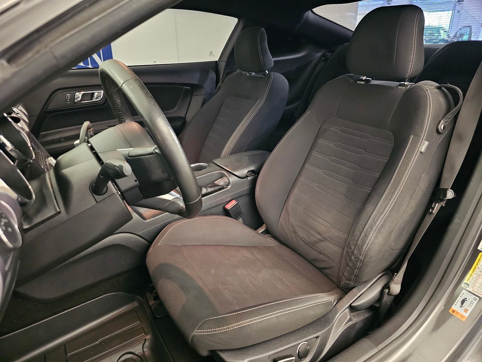 Used 2015 Ford Mustang GT RWD image 5