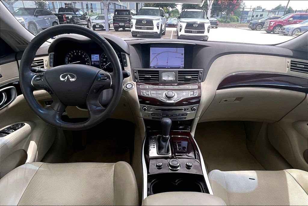 Used 2015 INFINITI Q70 3.7 w/ Technology Package RWD image 15