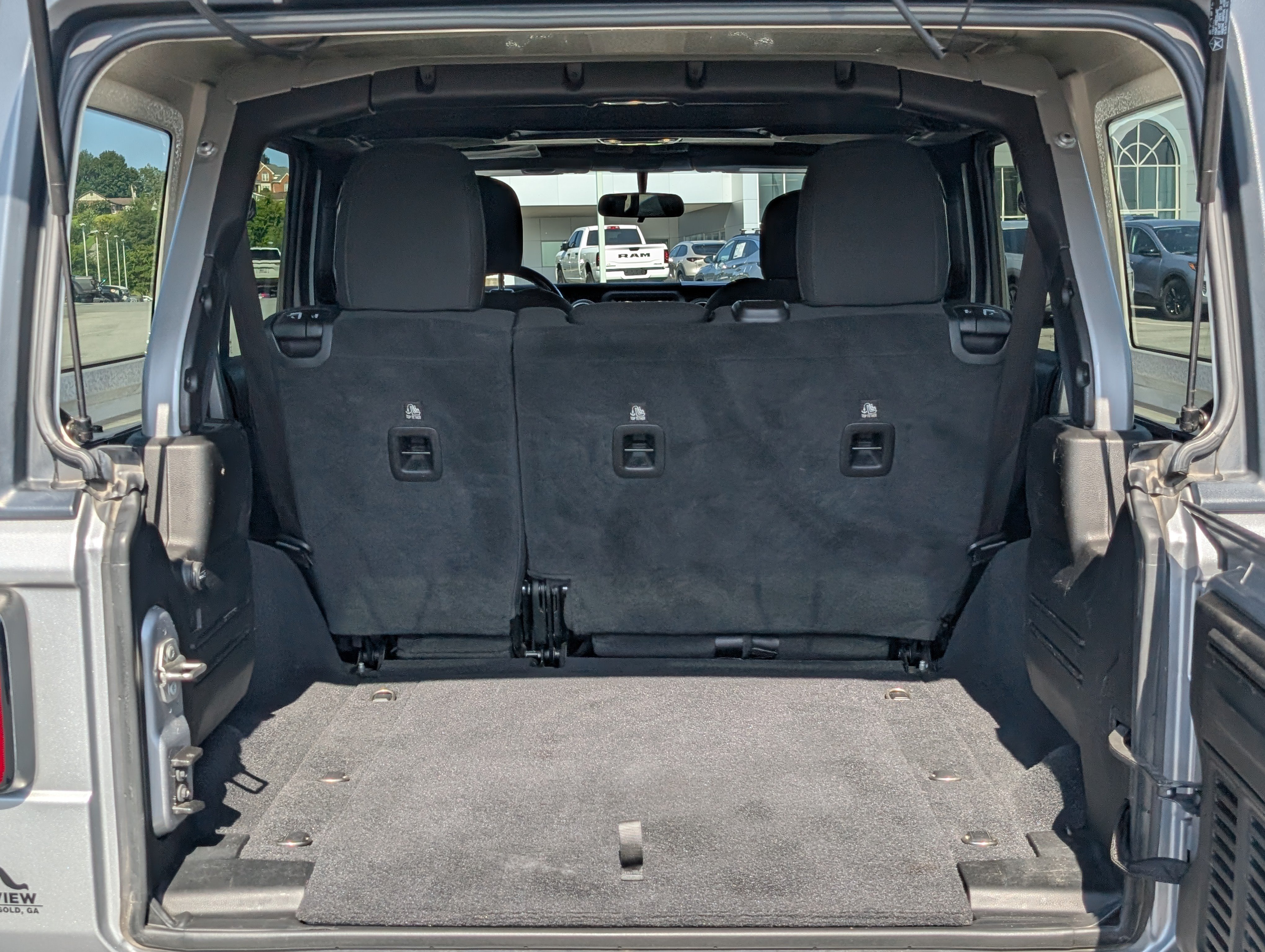Used 2021 Jeep Wrangler Unlimited Sahara AWD/4WD image 25