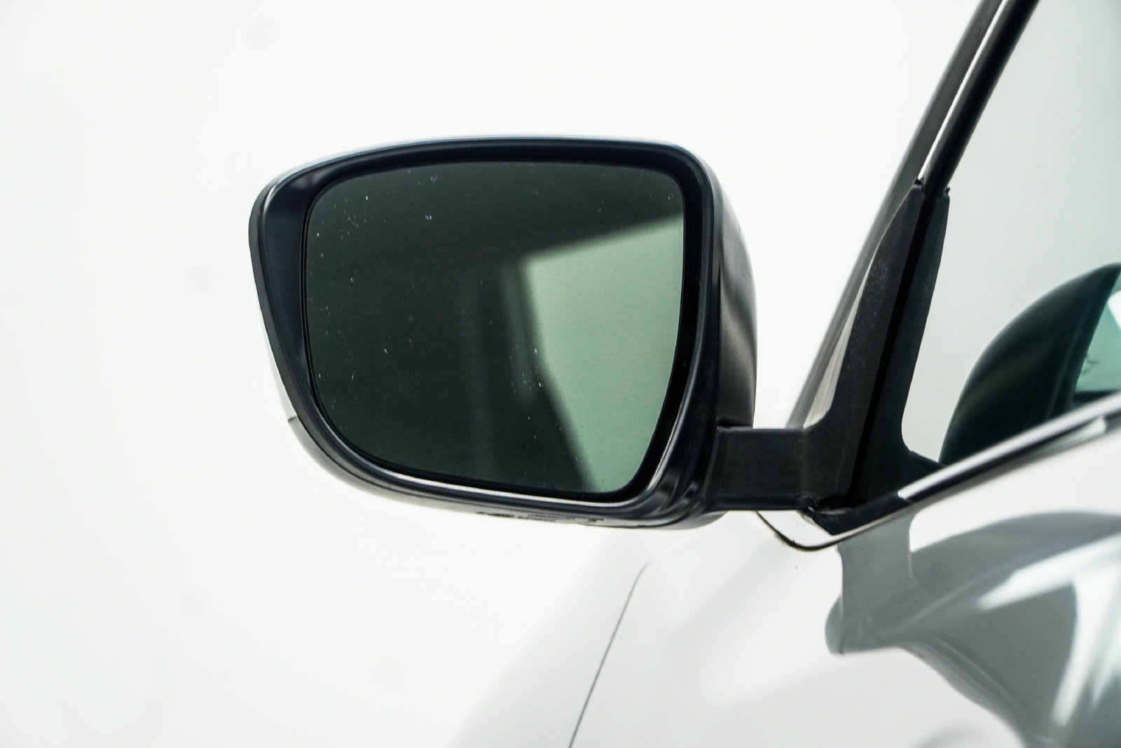 Used 2017 Nissan Rogue S FWD image 16