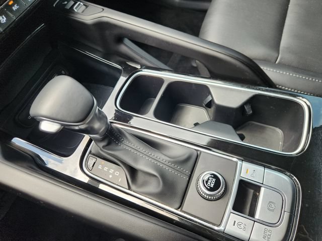 Used 2025 Kia Telluride S FWD image 19