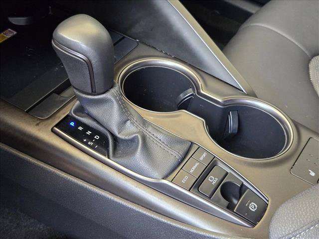 Used 2023 Toyota Camry XSE FWD image 17