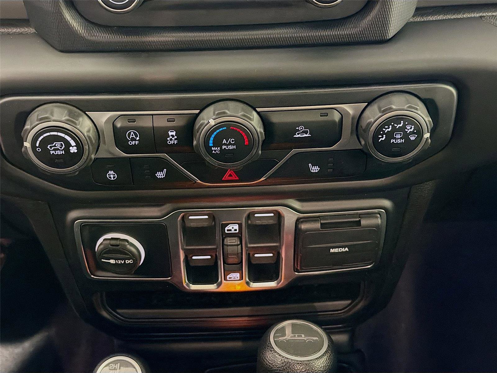 Used 2020 Jeep Gladiator Sport w/ Quick Order Package 24S image 16