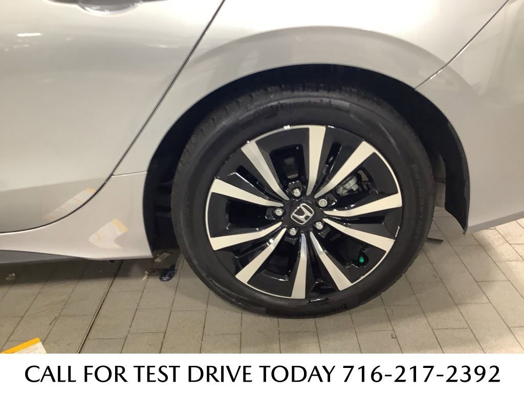 Used 2024 Honda Civic EX-L image 21