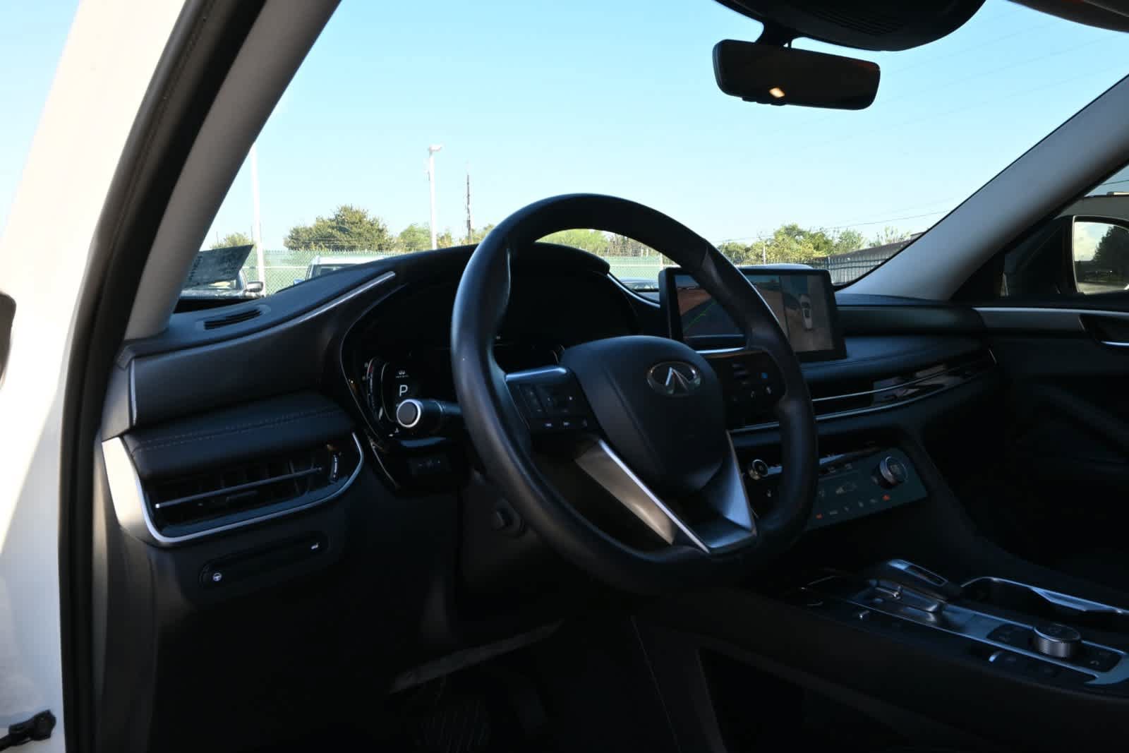 Certified 2024 INFINITI QX60 Luxe FWD image 16