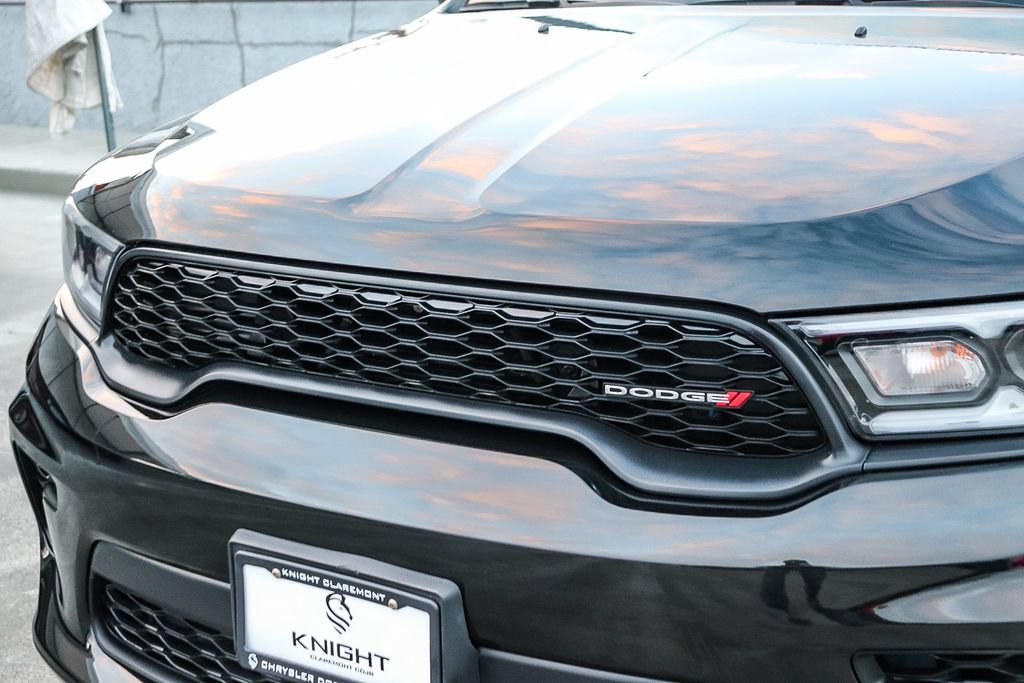 Used 2025 Dodge Durango GT AWD/4WD image 2