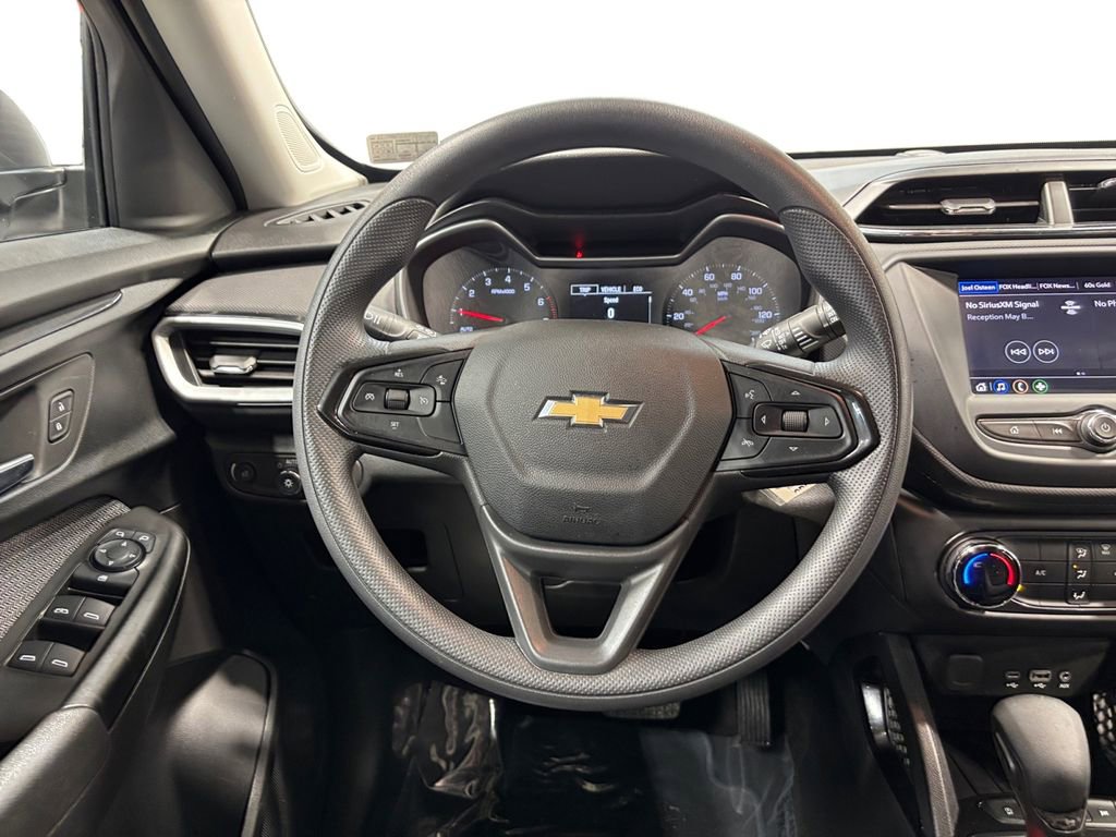 Used 2023 Chevrolet TrailBlazer LS AWD/4WD image 12