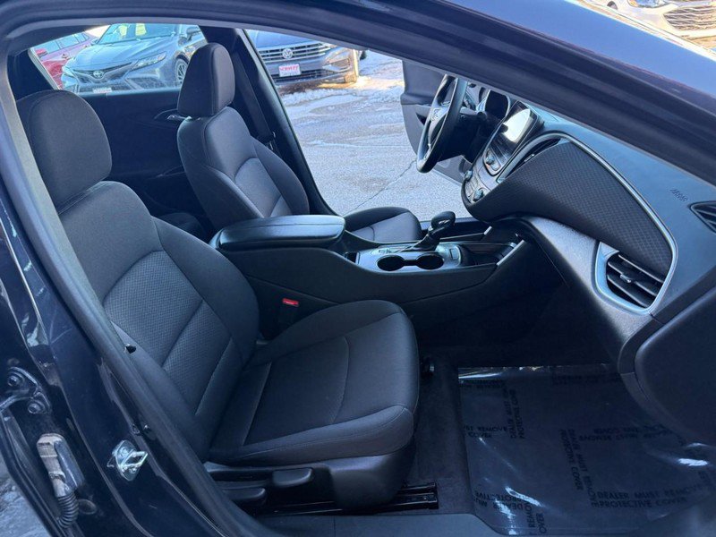 Used 2023 Chevrolet Malibu LT image 16