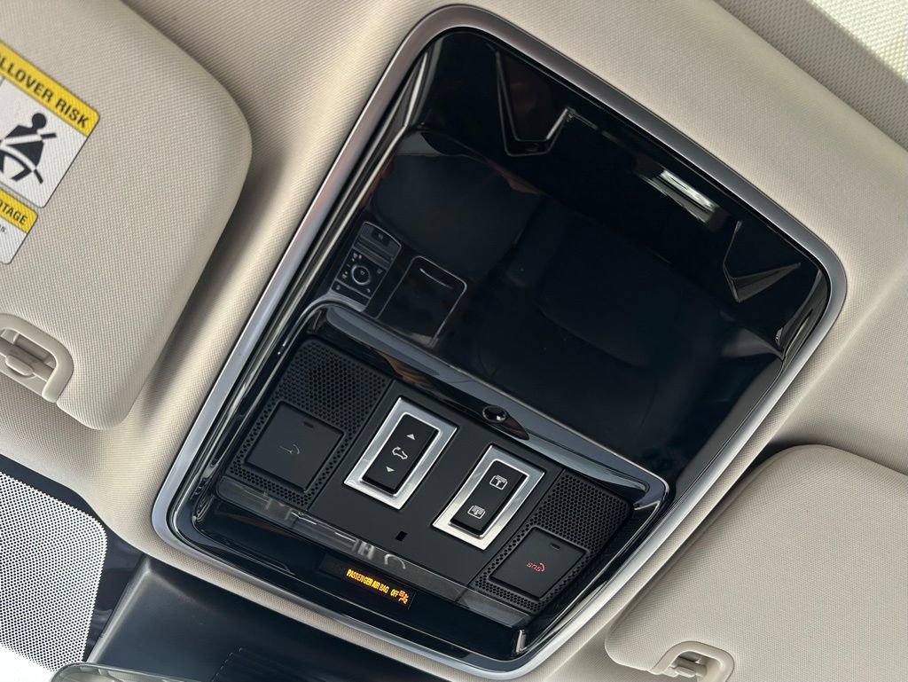 Used 2020 Land Rover Range Rover HSE image 49