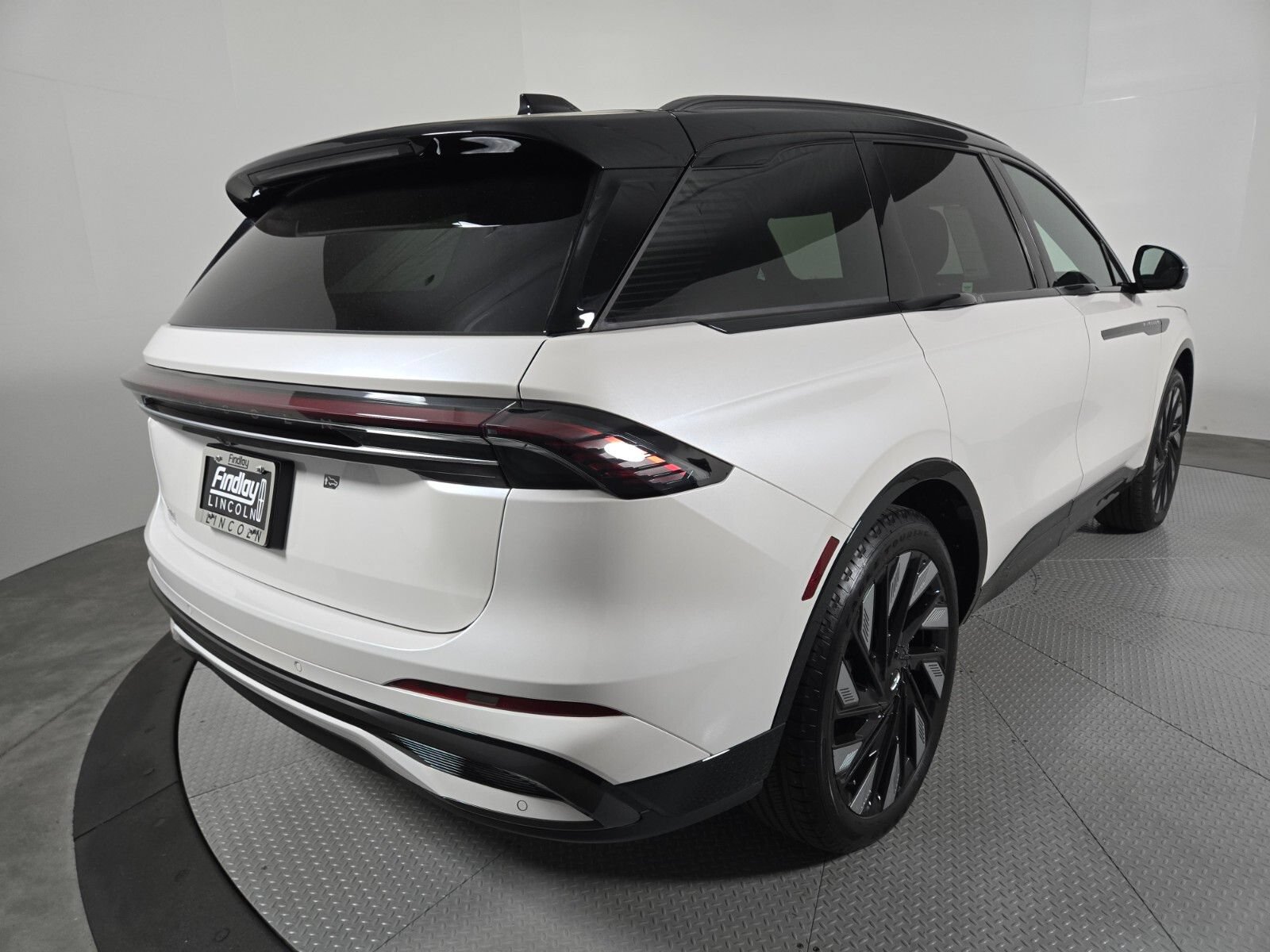 New 2026 Lincoln Nautilus Reserve AWD/4WD image 4