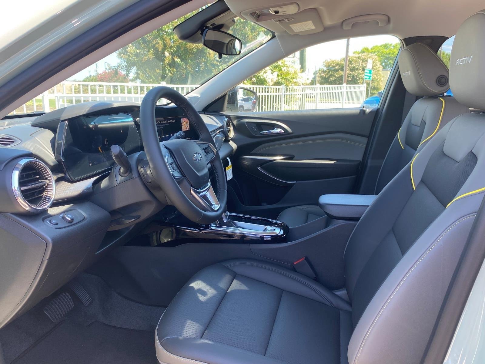New 2026 Chevrolet Trax ACTIV w/ Driver Confidence Package FWD image 14