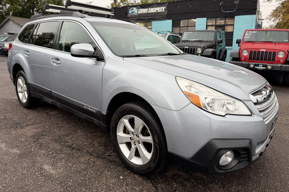 Used 2014 Subaru Outback 2.5i Premium AWD/4WD image 1