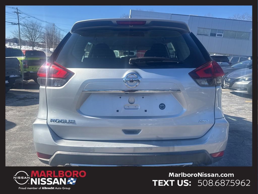 Certified 2018 Nissan Rogue S image 6