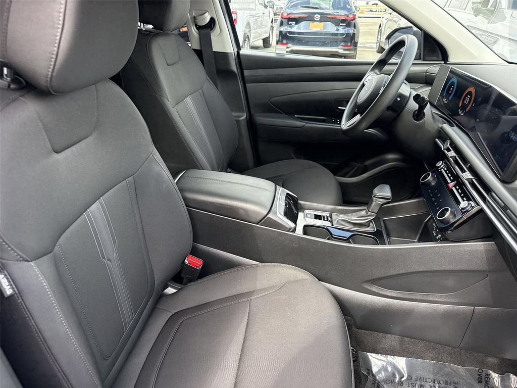 Used 2025 Hyundai Tucson SEL FWD image 25
