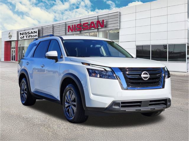Used 2024 Nissan Pathfinder SV