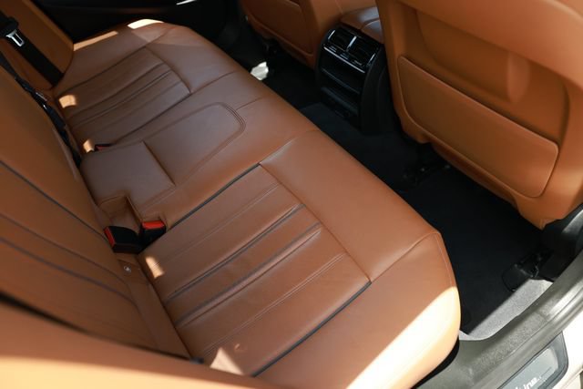 Used 2018 BMW 540i RWD image 15