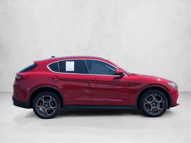 Used 2018 Alfa Romeo Stelvio Ti AWD/4WD image 4