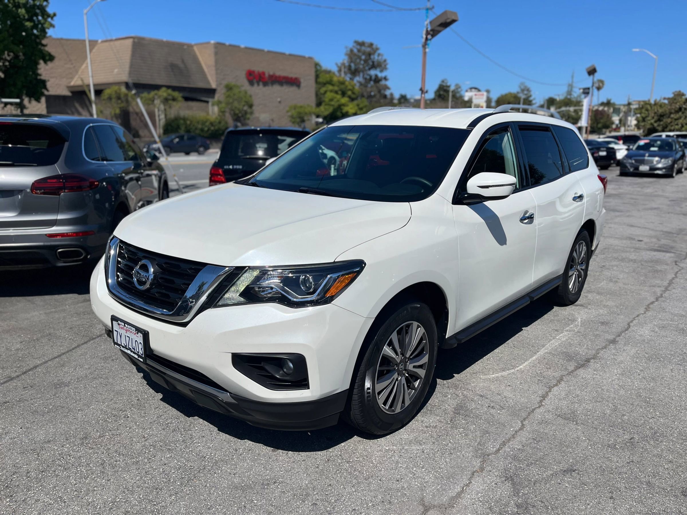Used 2017 Nissan Pathfinder SV w/ Trailer Tow Package image 3