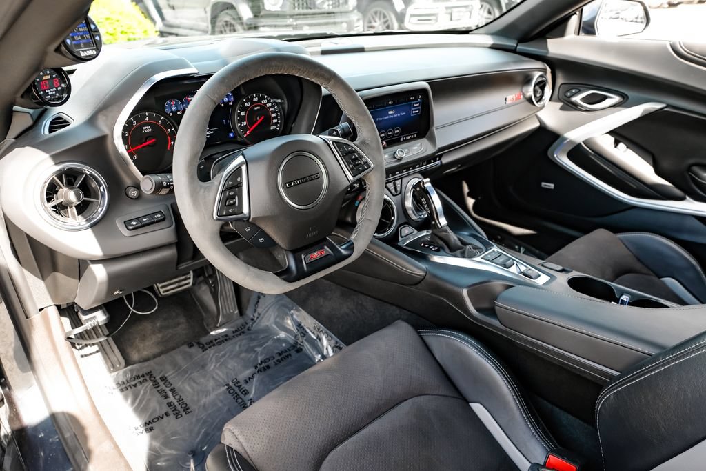 Used 2023 Chevrolet Camaro SS RWD image 11