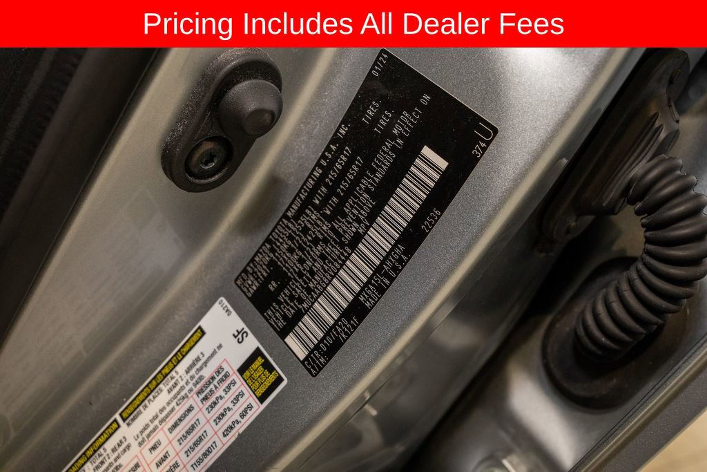 Used 2024 Toyota Corolla Cross LE AWD/4WD image 18