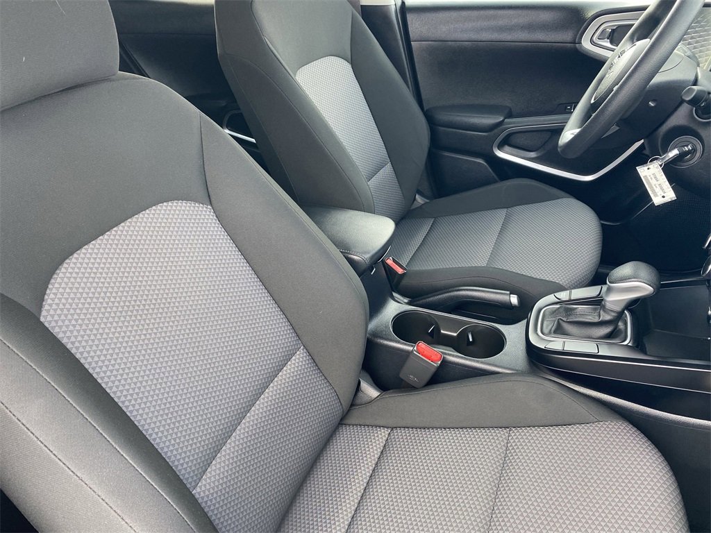 Used 2024 Kia Soul LX w/ Option Group 015 image 13