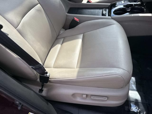 Used 2016 Honda Pilot Touring image 10