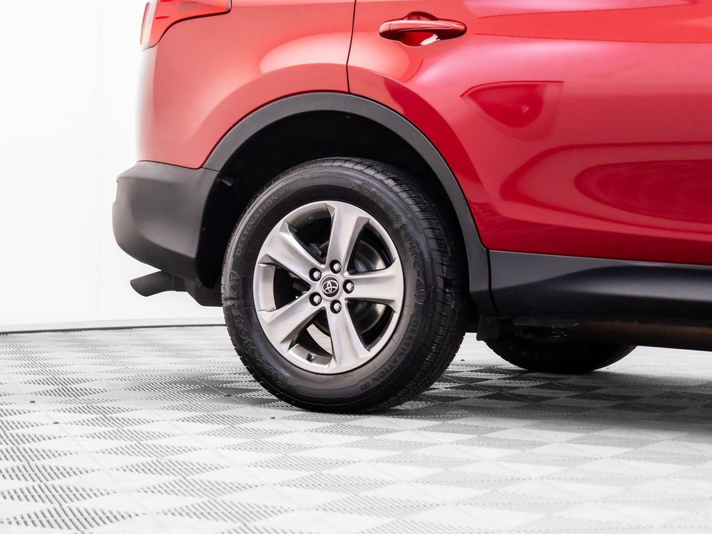 Used 2015 Toyota RAV4 XLE image 29