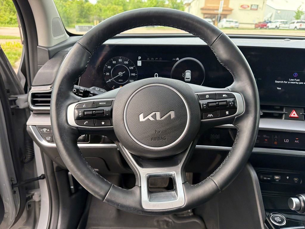 Used 2024 Kia Sportage SX AWD/4WD image 16