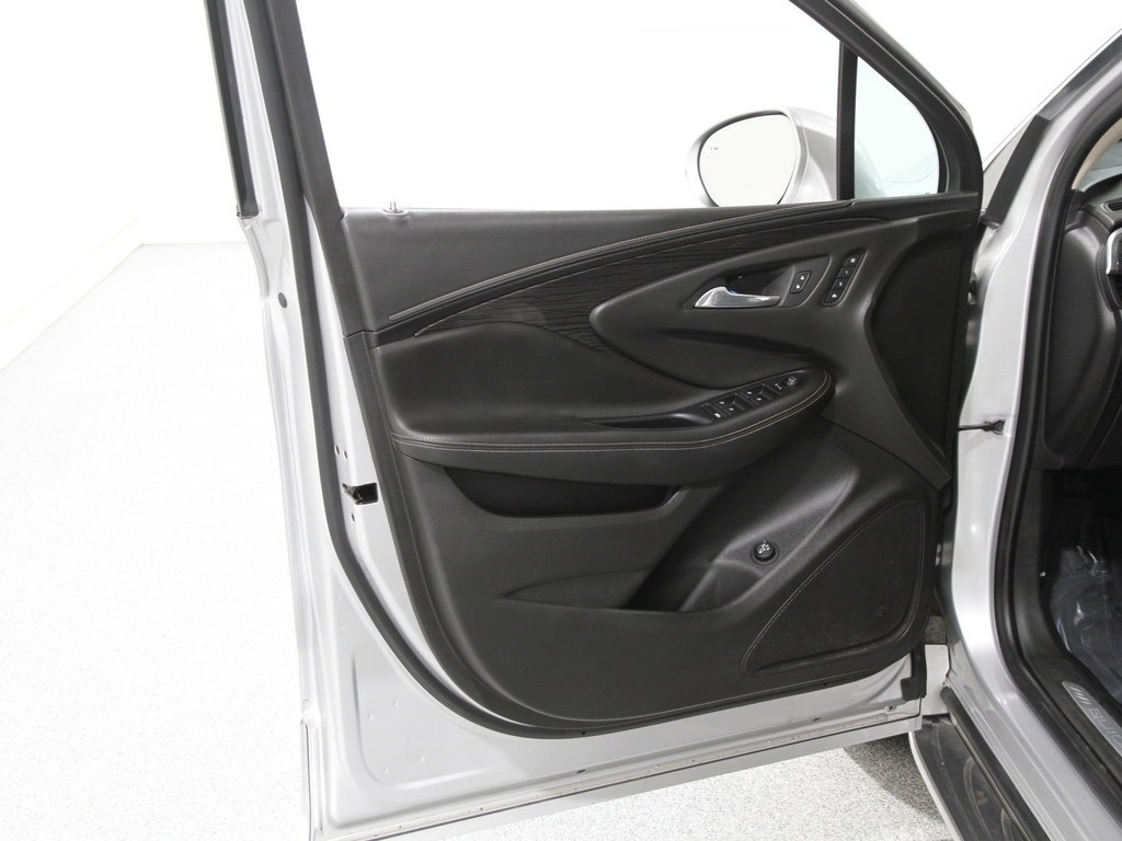 Used 2017 Buick Envision Essence w/ LPO, Hit The Road Package image 4