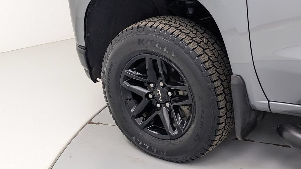Used 2021 Chevrolet Silverado 1500 LT Trail Boss w/ Bed Protection Package AWD/4WD image 4