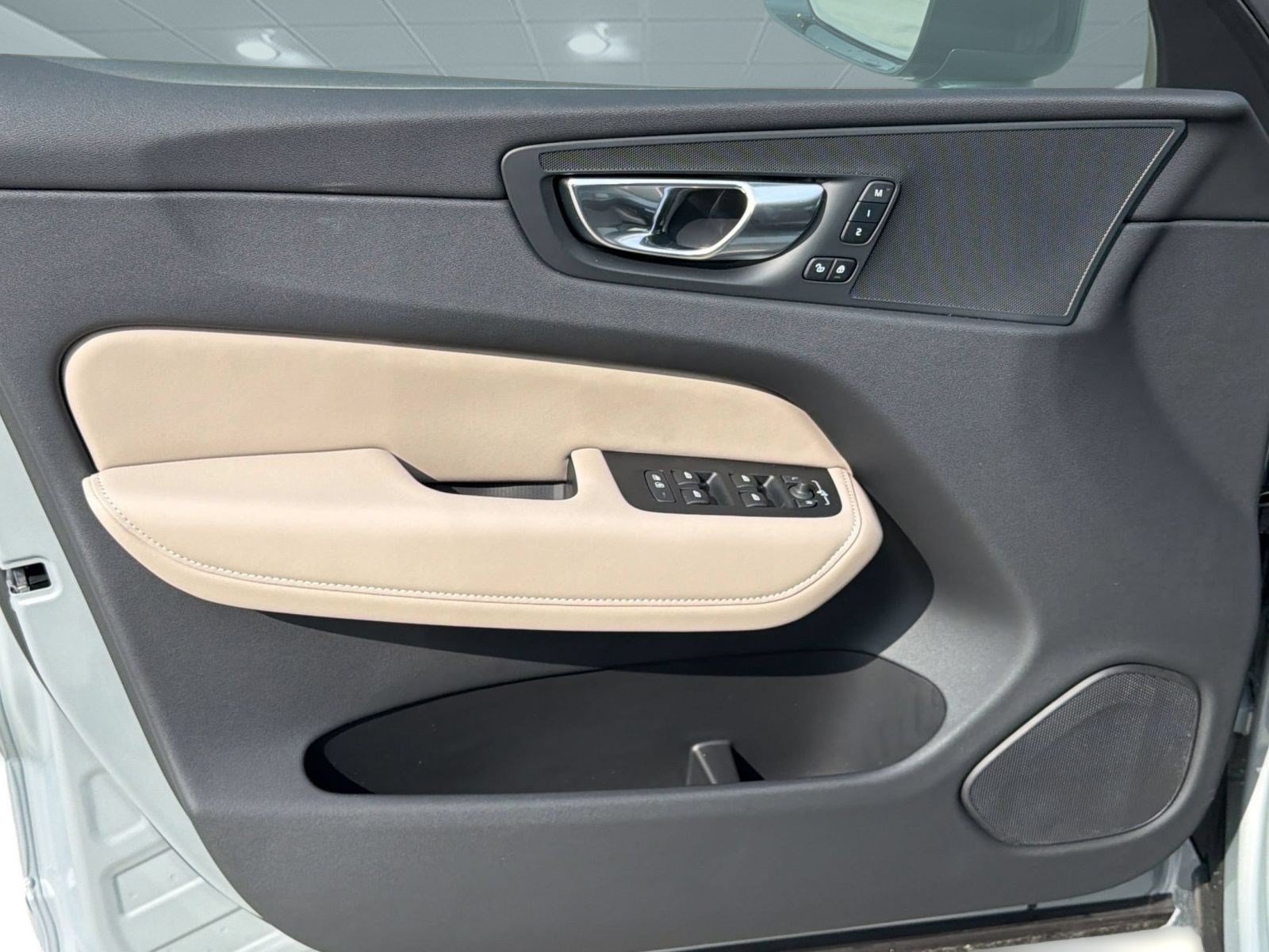 New 2026 Volvo XC60 T8 Core w/ Climate Package AWD/4WD image 14
