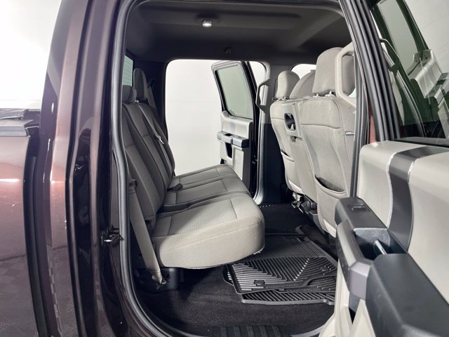Used 2018 Ford F150 XLT w/ Equipment Group 302A Luxury AWD/4WD image 45