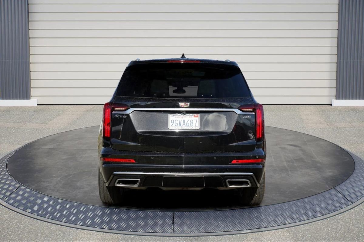 Used 2020 Cadillac XT6 Premium Luxury image 6