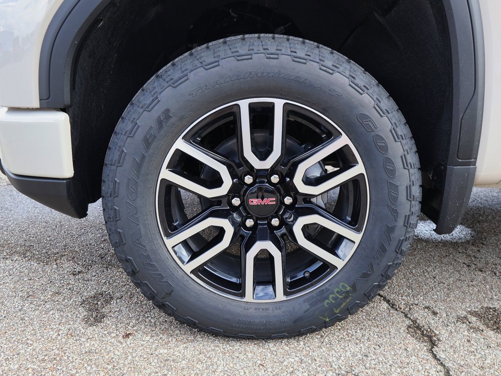 New 2026 GMC Sierra 1500 AT4 w/ AT4 Premium Package image 38