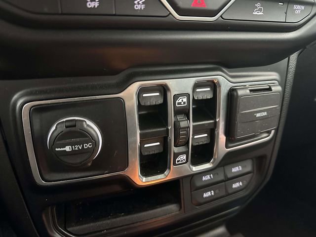 Used 2022 Jeep Wrangler Unlimited Sport image 21